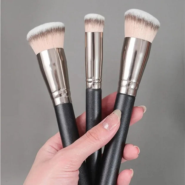 Angled Foundation & Concealer Makeup Brush