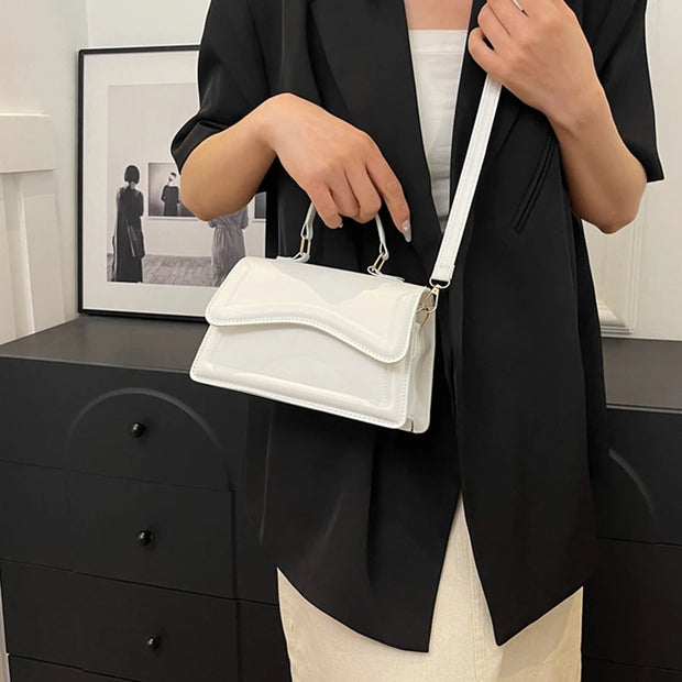 Women’s Small Flip Solid Color Shoulder Bag