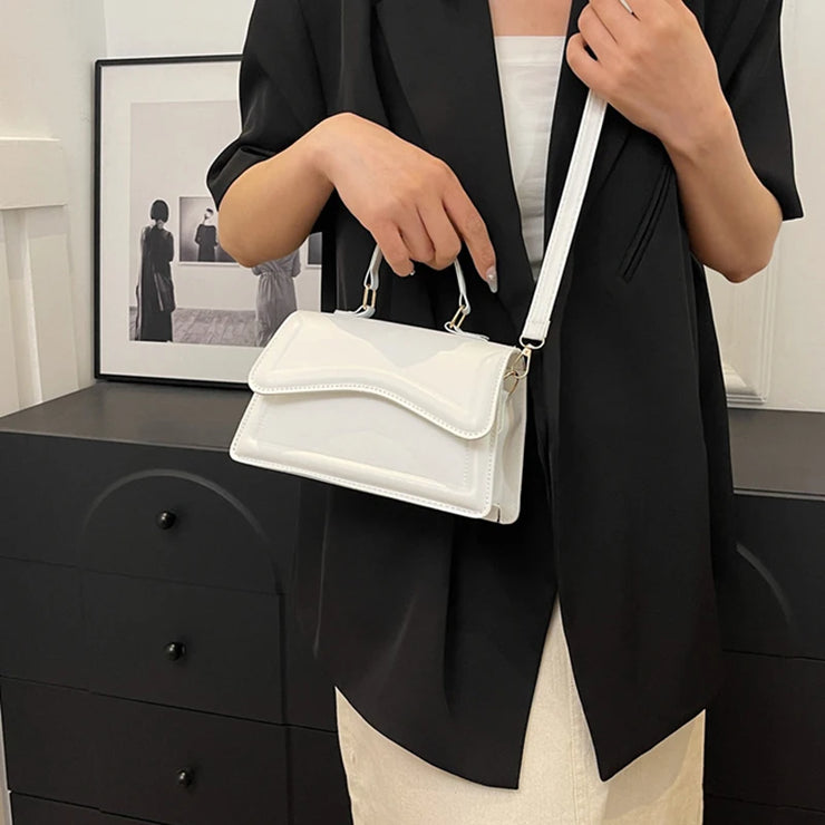 Women’s Small Flip Solid Color Shoulder Bag