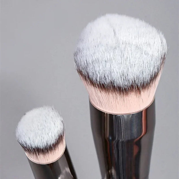 Angled Foundation & Concealer Makeup Brush